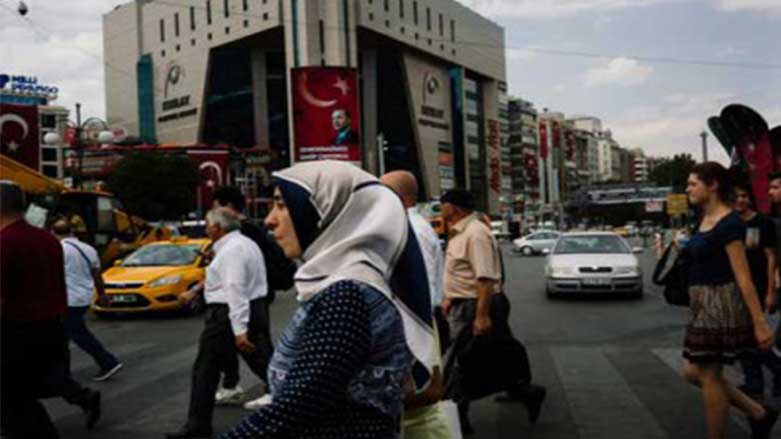 Tirkiyê karê 370 komeleyan rawestand